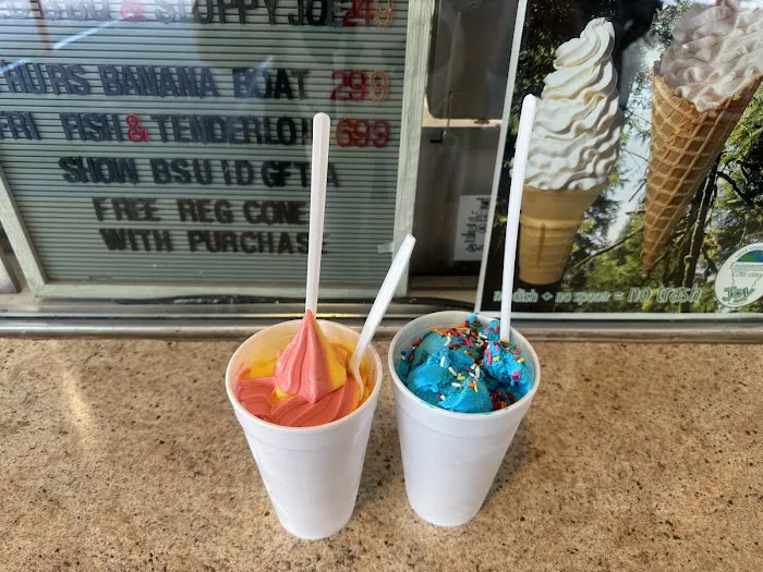 Hunnicutt's Dairy Bar Picture 2