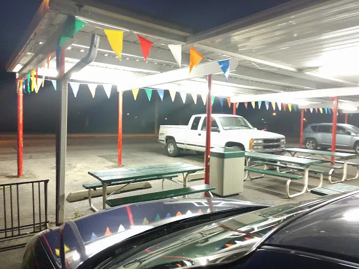 Hunnicutt's Dairy Bar Picture 4