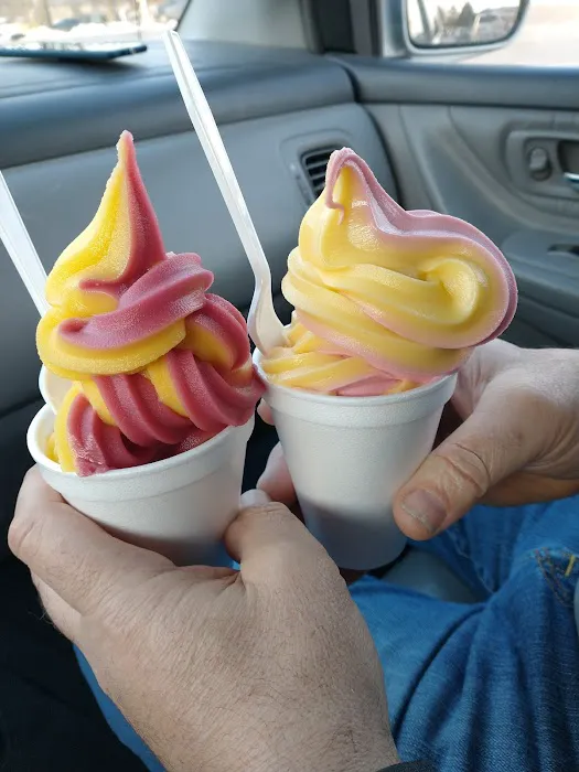 Paradise Shaved Ice & Ice Cream Shop - Noblesville, IN Picture 4