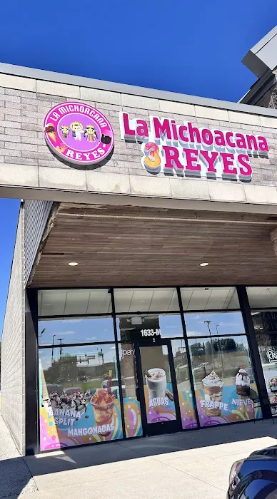 La michoacana 3 Reyes, home made ice cream shop Picture 1