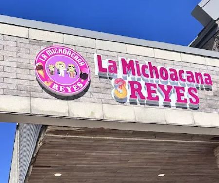 La michoacana 3 Reyes, home made ice cream shop