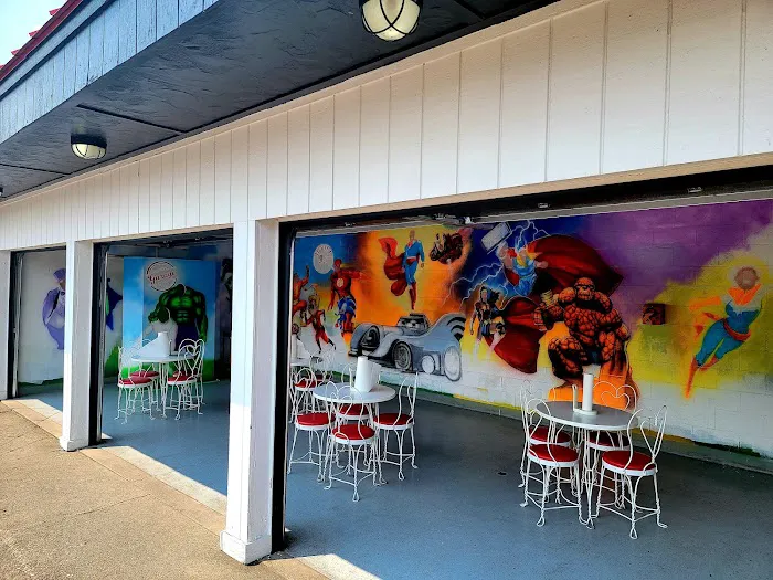 The Ice Cream Garage Picture 7