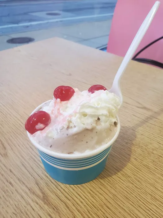 Tsitsiki Ice Cream & Snacks GR Picture 7