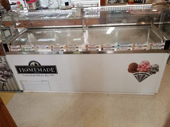 Showcase Gardens Ice Cream Shoppe Picture 10