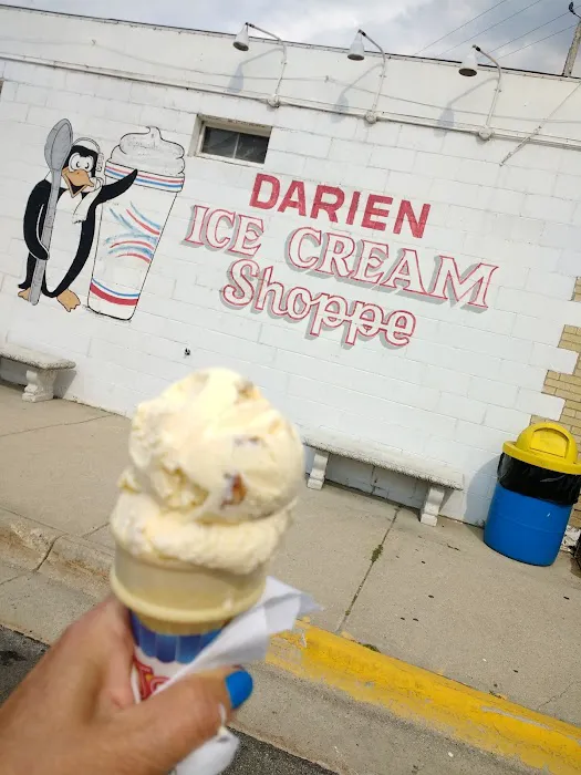 Darien Ice Cream Shoppe Picture 9