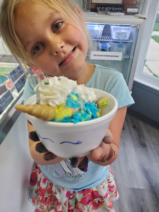 Myrt’s Ice Cream Shoppe Picture 5
