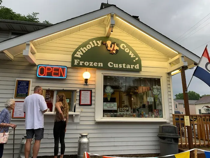 Wholly Cow Frozen Custard Picture 2