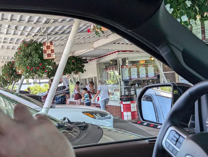 Kiltie Drive-In Picture 9