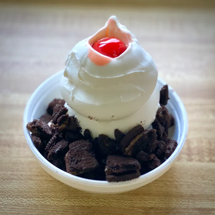 Lee's Dairy Treat Picture 3