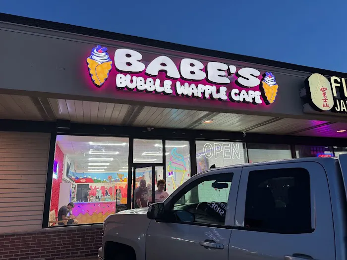 Babes Bubble Waffle & Boba Cafe Picture 1