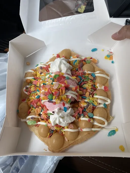 Babes Bubble Waffle & Boba Cafe Picture 10