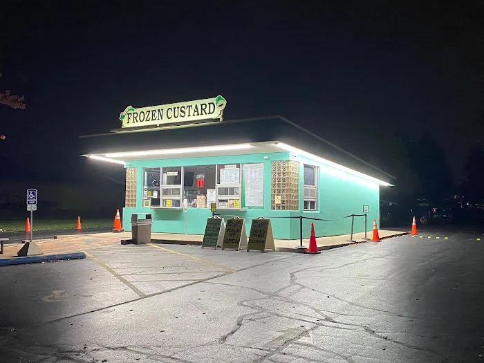 Ollie's Frozen Custard Picture 2