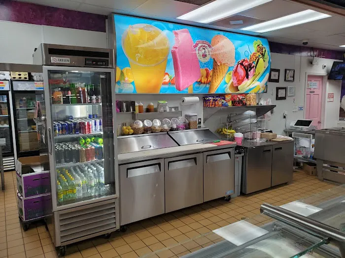 La Michoacana Ice Cream Bar Picture 4