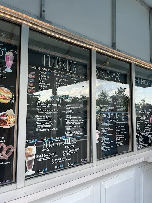 Sunshine’s Village Cone Shop Picture 4
