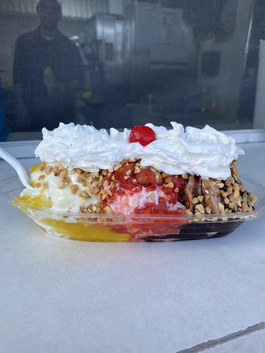 Sunshine’s Village Cone Shop Picture 2
