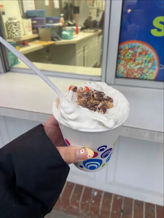 Sunshine’s Village Cone Shop Picture 6