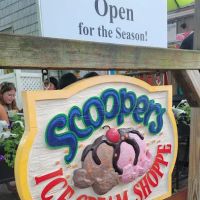 Scooper's Ice Cream Shoppe ico