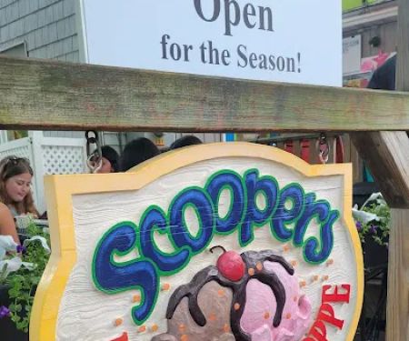 Scooper's Ice Cream Shoppe