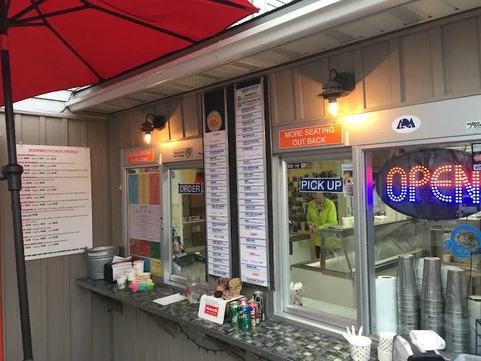 Scooper's Ice Cream Shoppe Picture 2