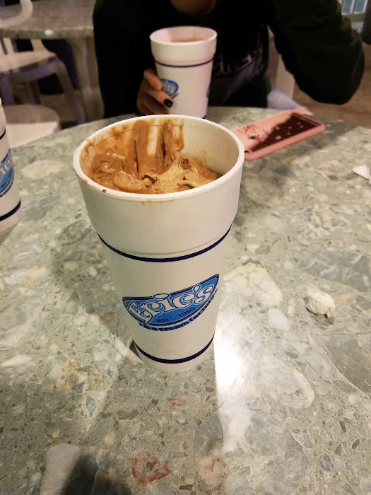 Eric's Ice Cream Factory Picture 6