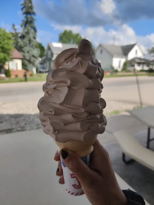 TASTEE TWIRL Picture 6