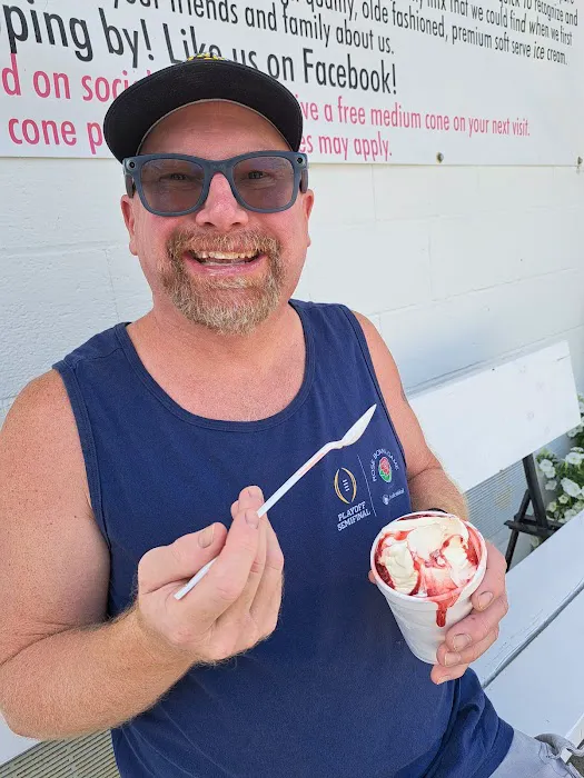 TASTEE TWIRL Picture 10