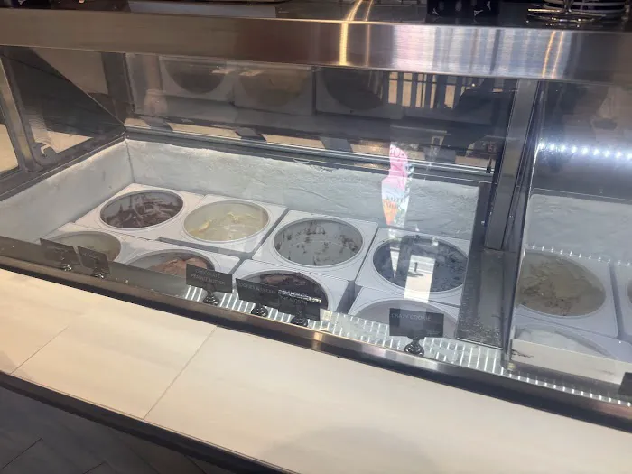Eiffel Waffle Creamery Picture 8
