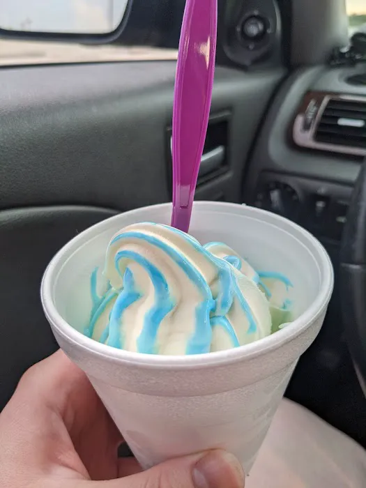 Bogie's Ice Cream Picture 8