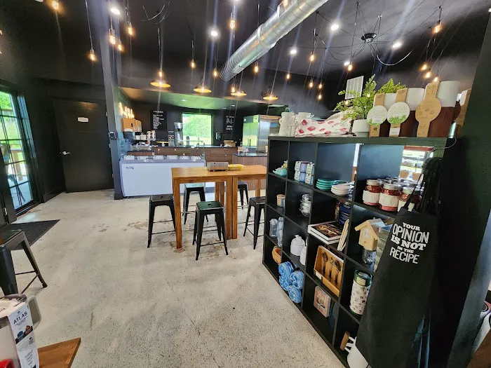 Summit Lake Market Picture 7