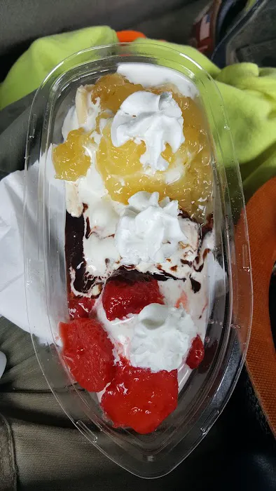 DJ's Tempting Treats & BBQ Picture 2