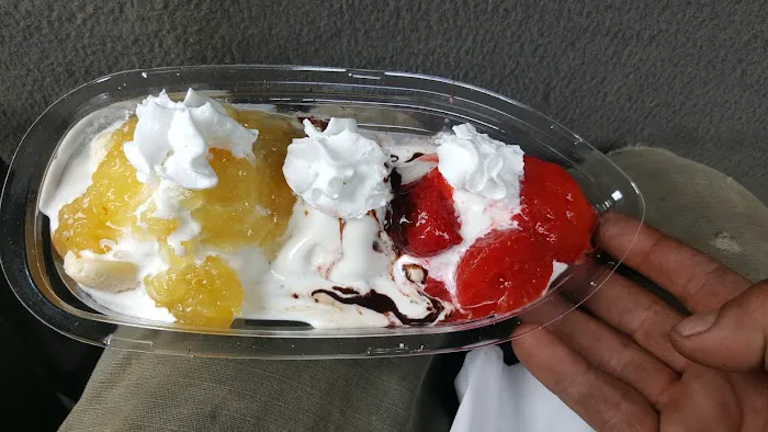 DJ's Tempting Treats & BBQ Picture 7