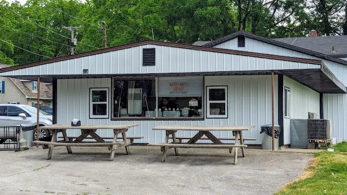 Mighty Mike's Food Hut Picture 1