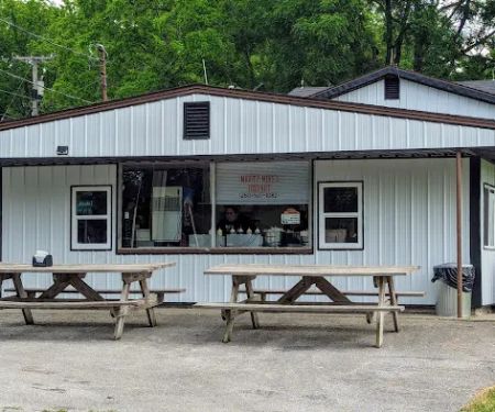 Mighty Mike's Food Hut