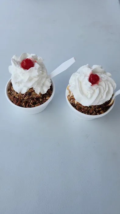 Adams Twisted Treats Picture 1