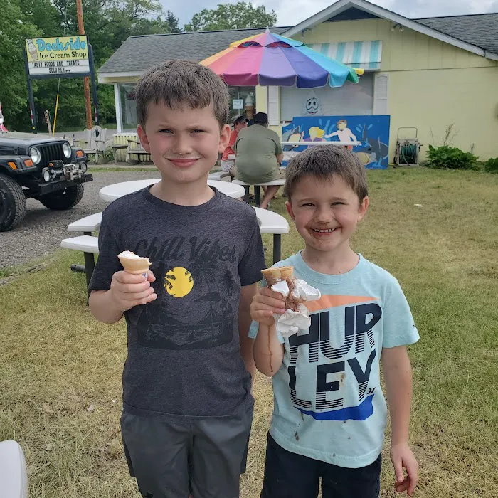 Millers Dockside Ice Cream Picture 8