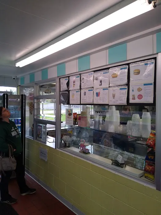 Millers Dockside Ice Cream Picture 4