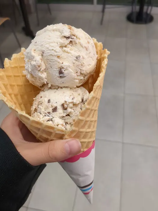 Dunkin' - Baskin-Robbins' Picture 2