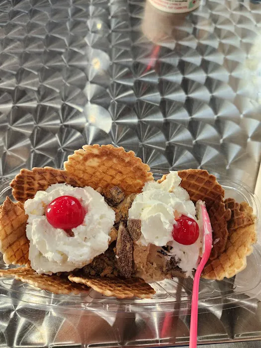 Chocolate Shoppe Ice Cream Janesville, WI Picture 6