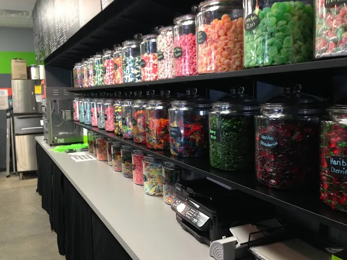 Flying Pig Treat Shop Picture 3