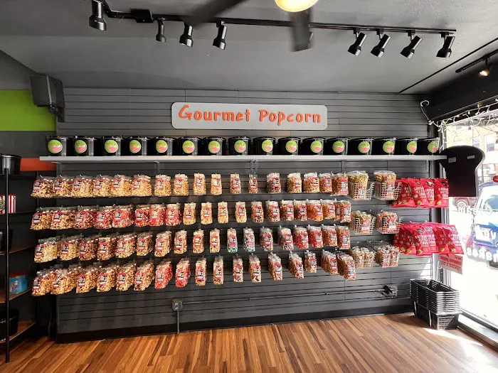 Flying Pig Treat Shop Picture 6