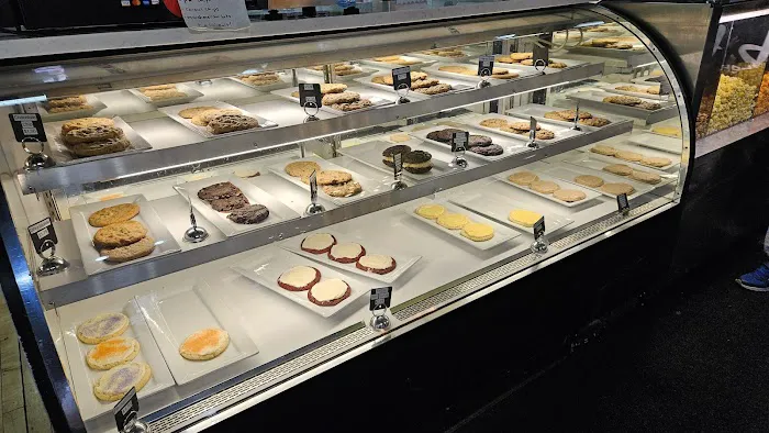 Flying Pig Treat Shop Picture 9