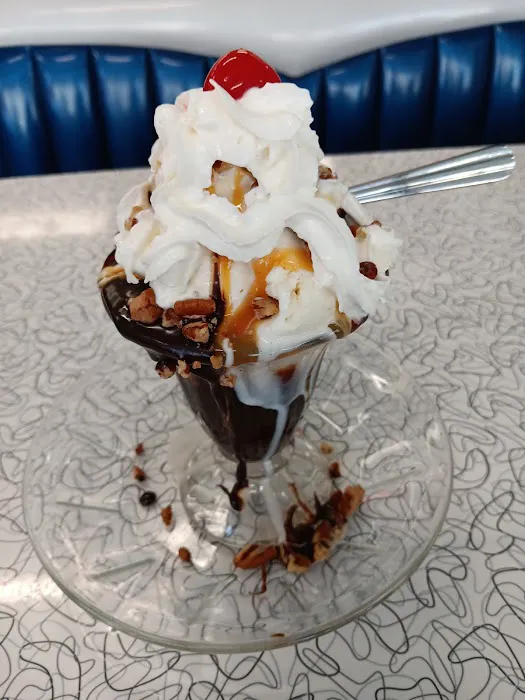 Scoop De Ville Ice Cream Shop Picture 2