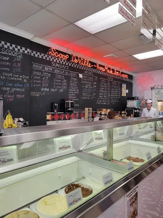 Scoop De Ville Ice Cream Shop Picture 5