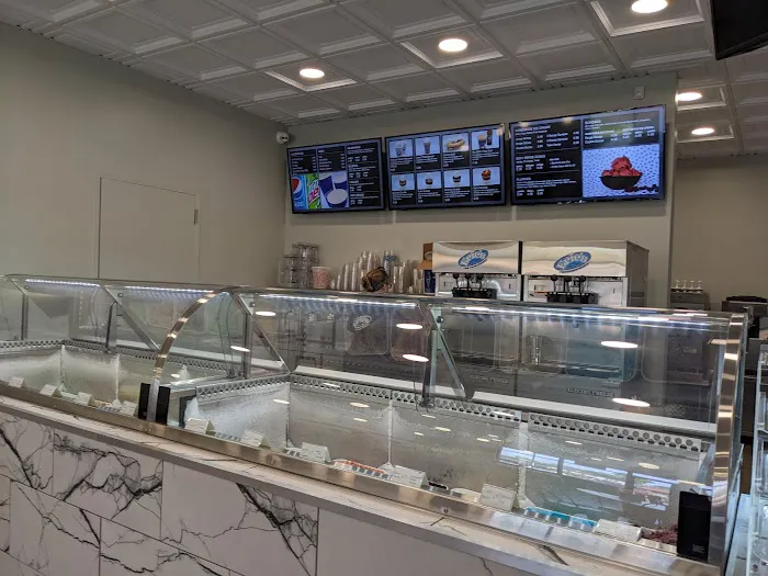 Eric's Ice Cream Factory Picture 8