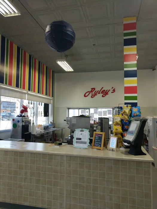 Huey's Ice Cream Picture 2