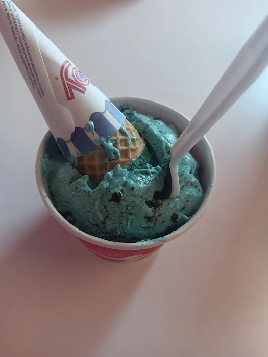 Homestead Ice Cream Shoppe Picture 7