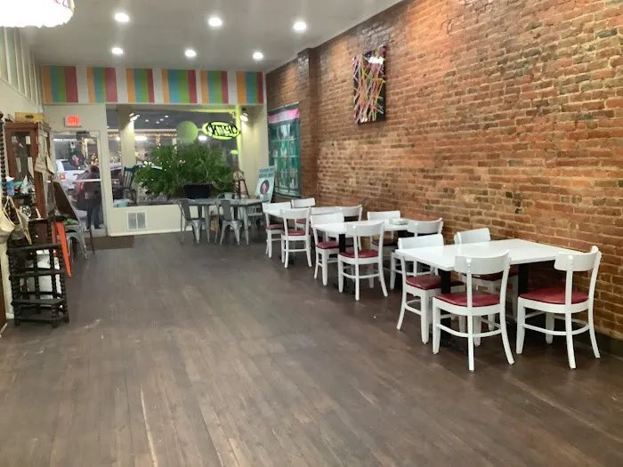 The Motley Shoppe - Ice Cream Picture 1