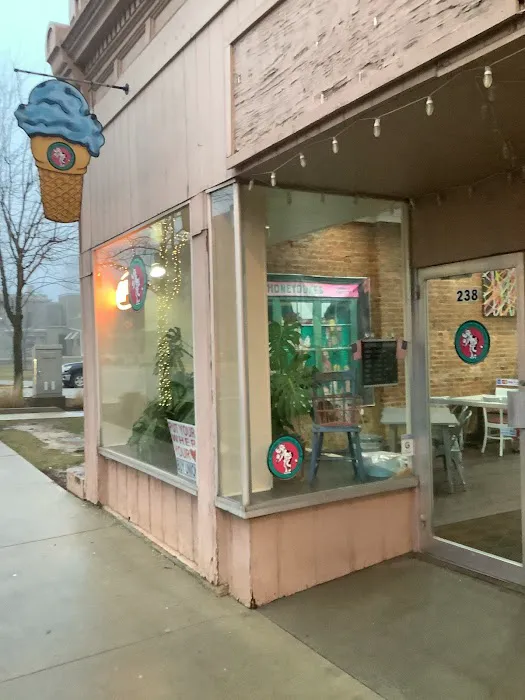 The Motley Shoppe - Ice Cream Picture 7