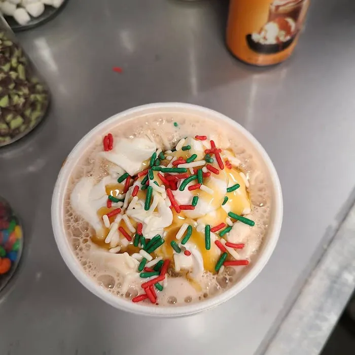 MOO & LOU FROZEN TREATS Picture 3