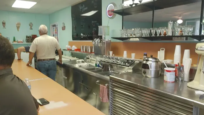 Ice Cream Shop Picture 1
